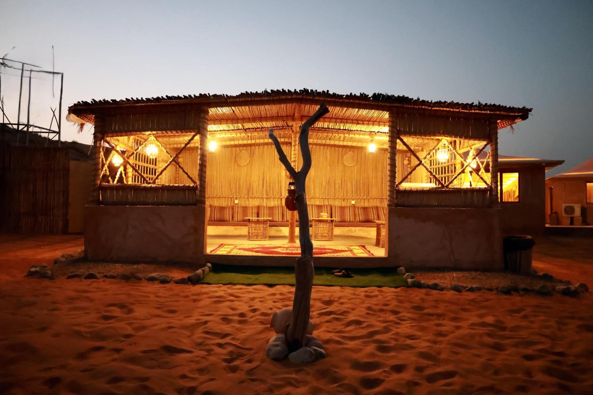 Delight Camp Cort de lux